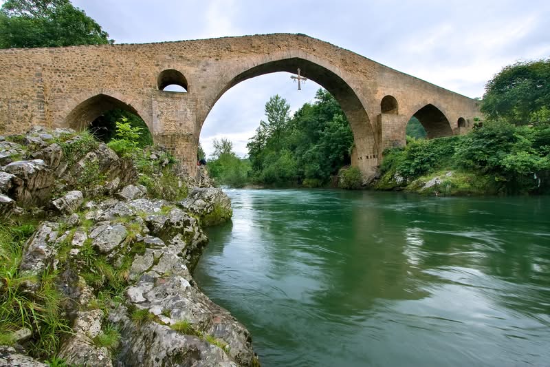 Puente romano de Cangas de OnÃs