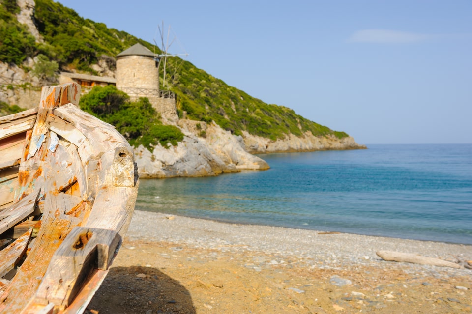 Παραλία στην Αλόννησο