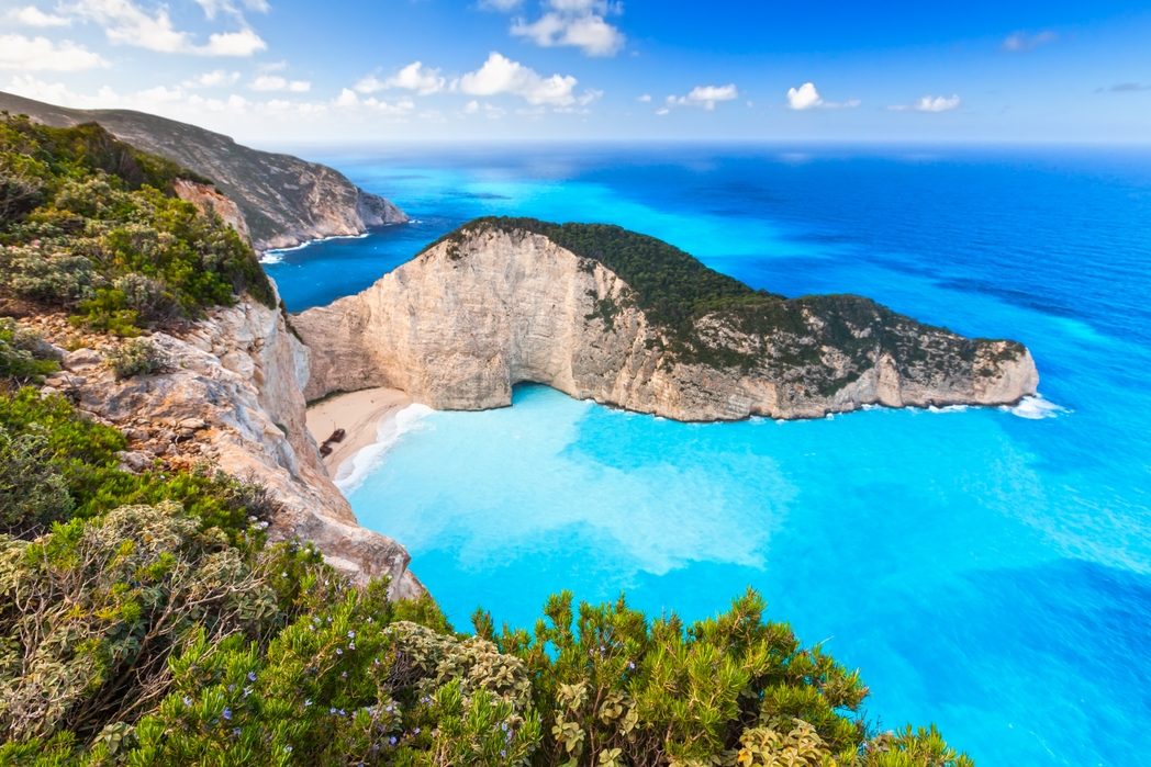 Η παραλία Ναυάγιο στη Ζάκυνθο, μία απ' τις πιο διάσημες παραλίες στα ελληνικά νησιά