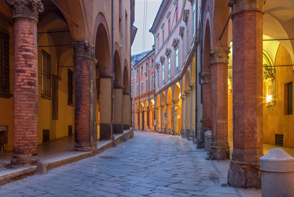I Portici di Bologna e le altre “città porticate” d’Italia Skyscanner