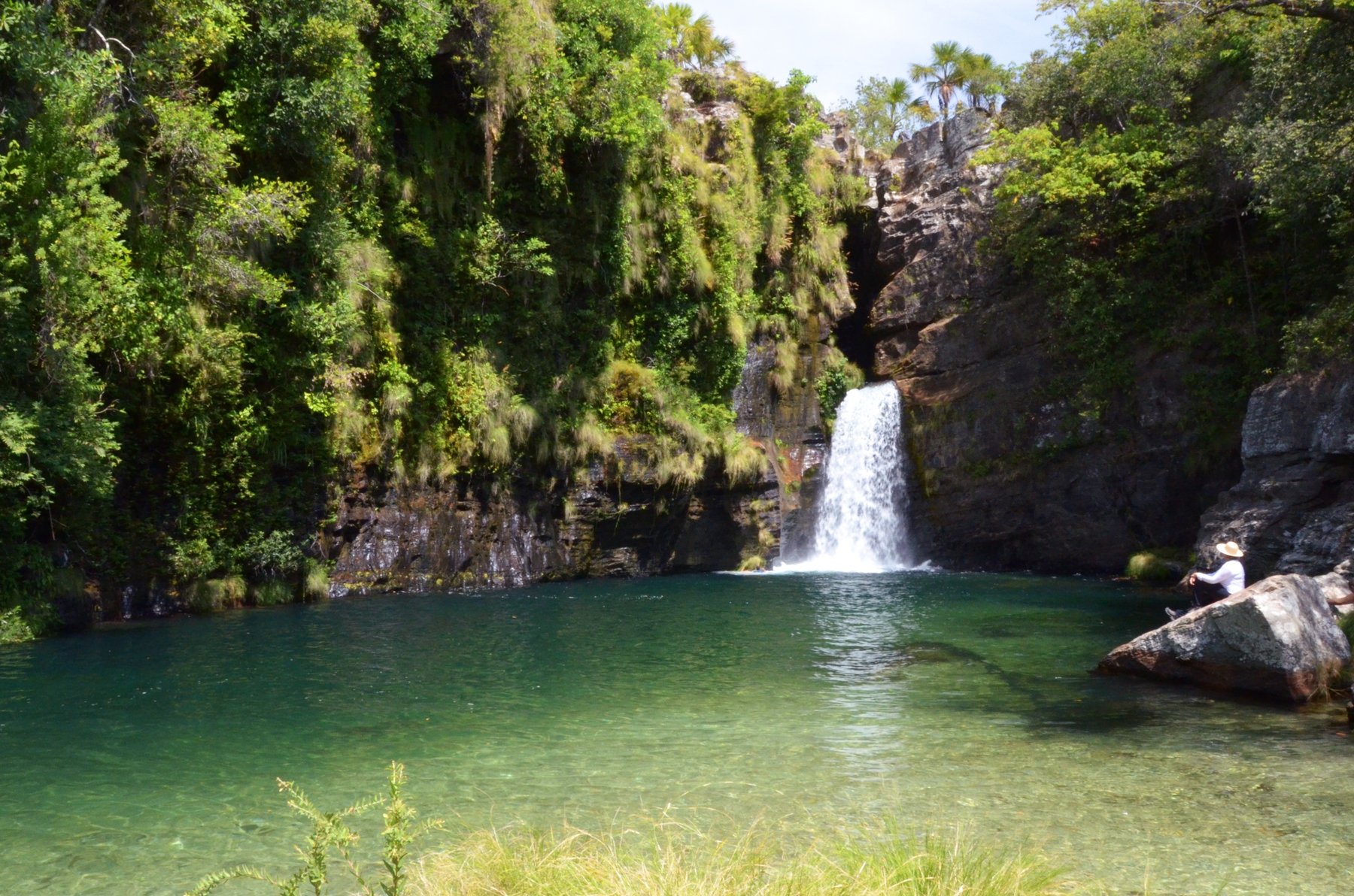 Cachoeira Rei do Prata e suas águas esverdeadas, uma das mais belas paisagens da Chapada dos Veadeiros.