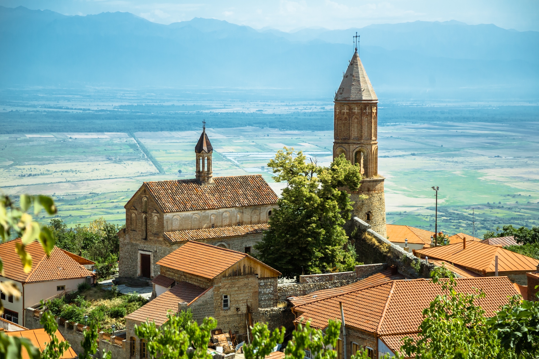 Billigflüge nach Georgien finden