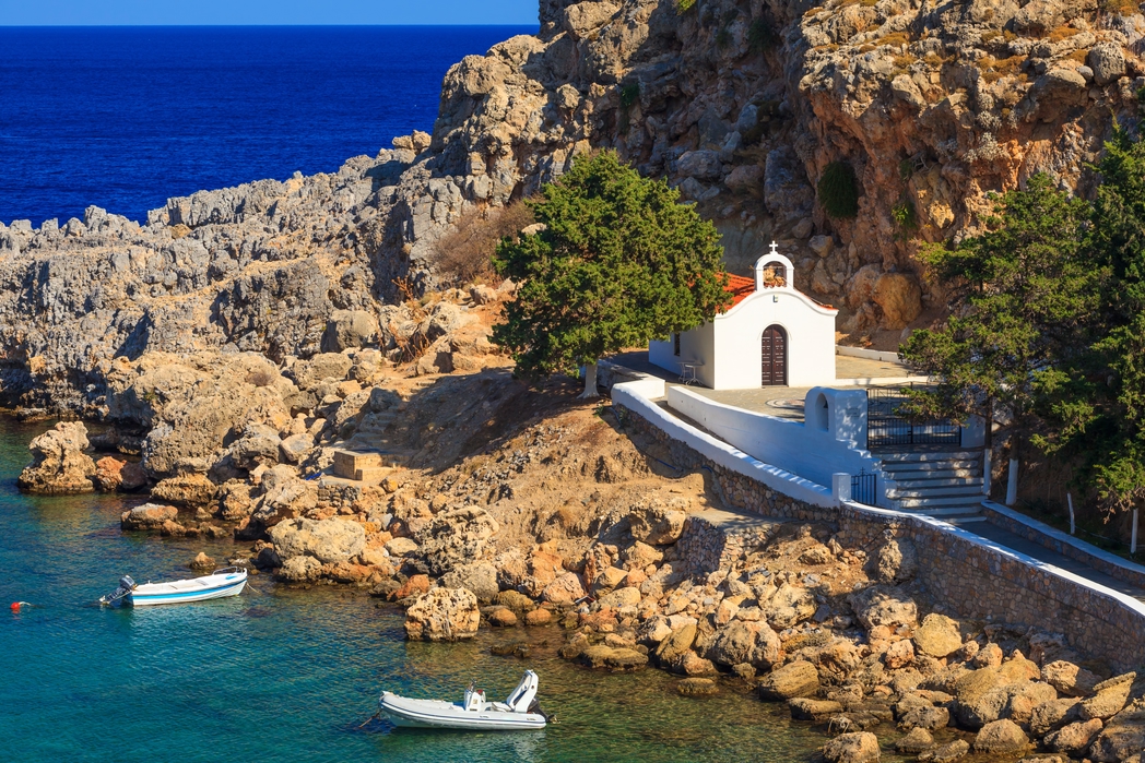 Εκκλησάκι στη Ρόδο - πού να πάτε ταξίδι το Πάσχα στην Ελλάδα