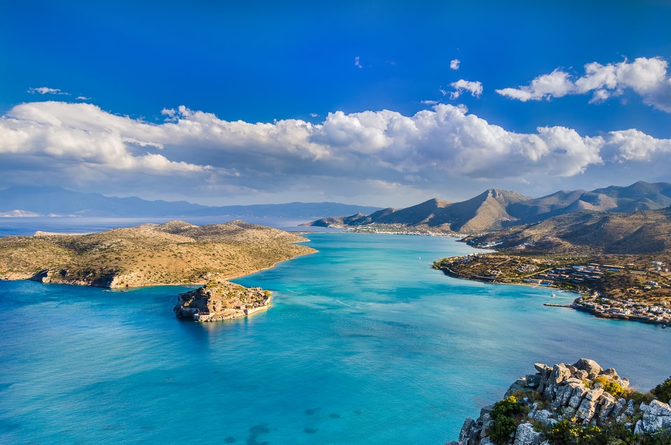 Απέραντο γαλάζιο στην Eλούντα, Κρήτη