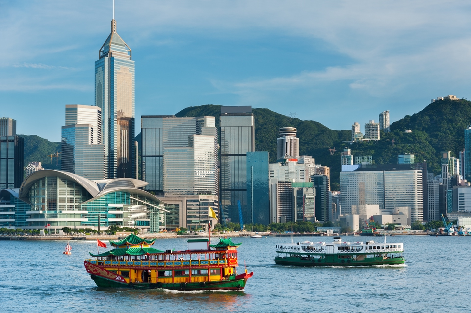 Phà cũng là một trong những phương tiện giao thông công cộng phổ biến ở Hong Kong
