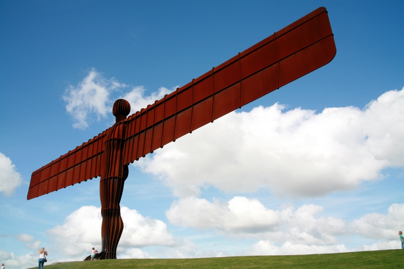 Quer encontrar as melhores passagens aéreas para Inglaterra? Basta um clique na foto!