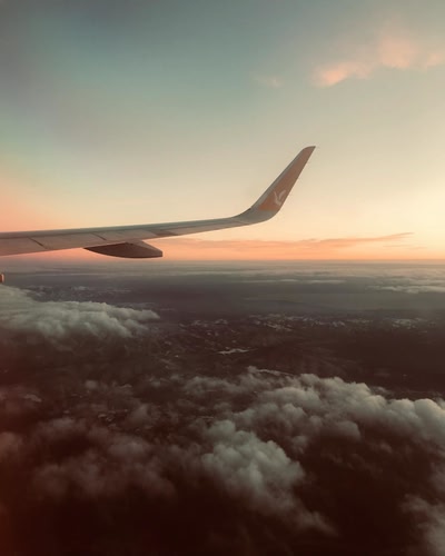 The shortest international flights from Canada