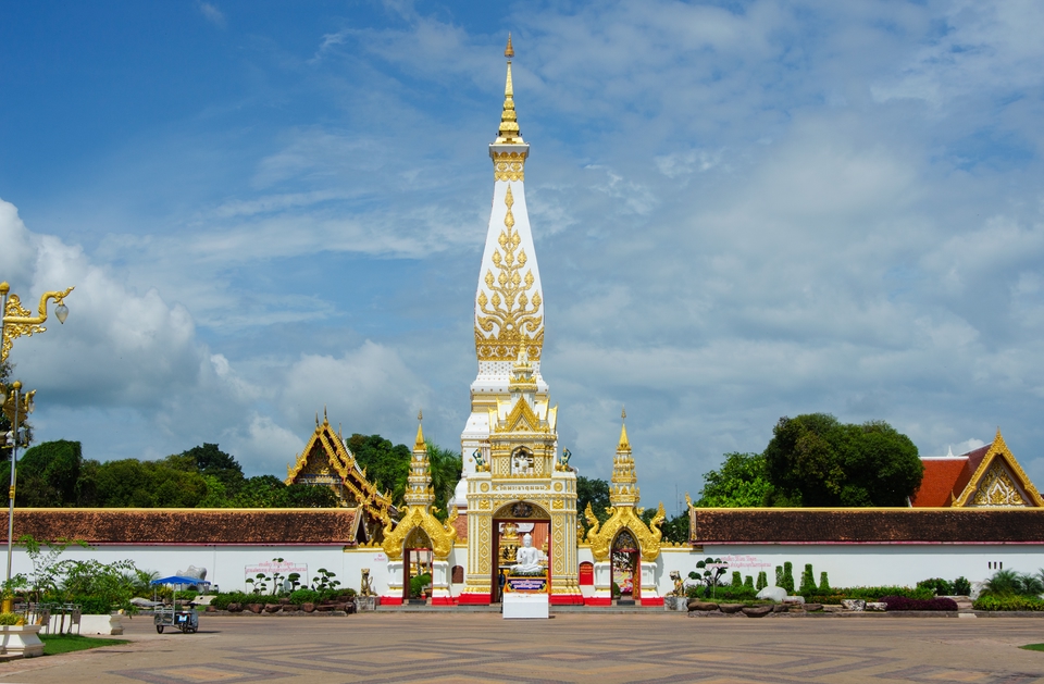 วัดพระธาตุพนมวรมหาวิหาร