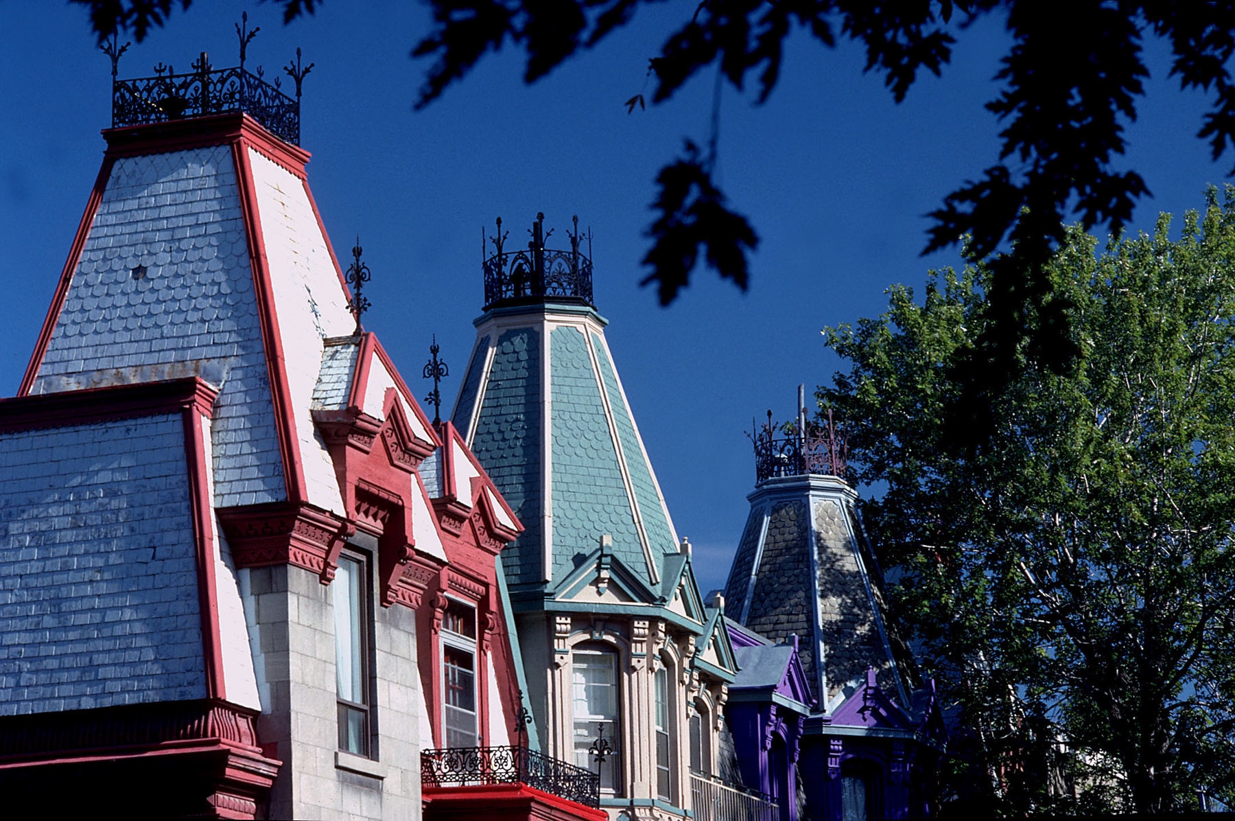 maisons rue St. Denis en Montreal