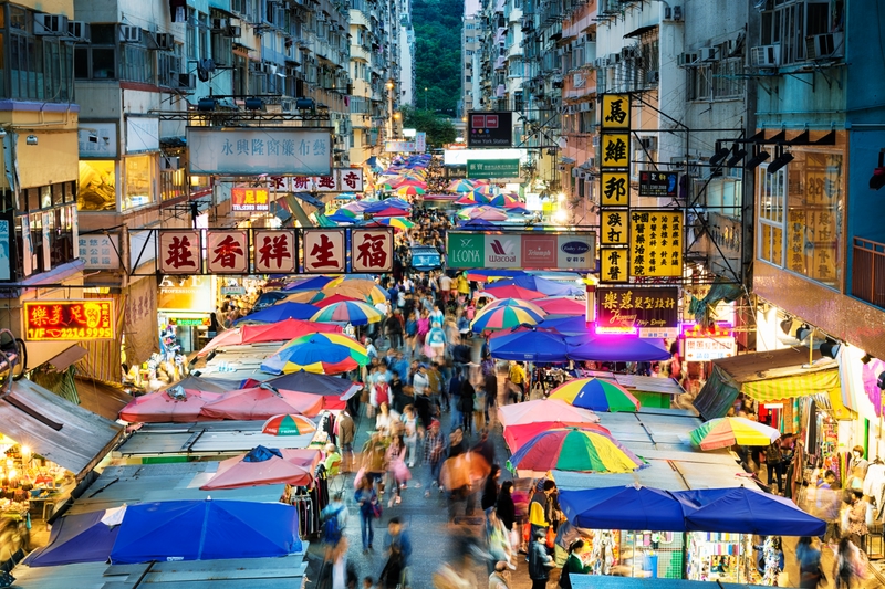 Hong Kong nổi tiếng với những khu ăn chơi sôi động nhất nhì thế giới