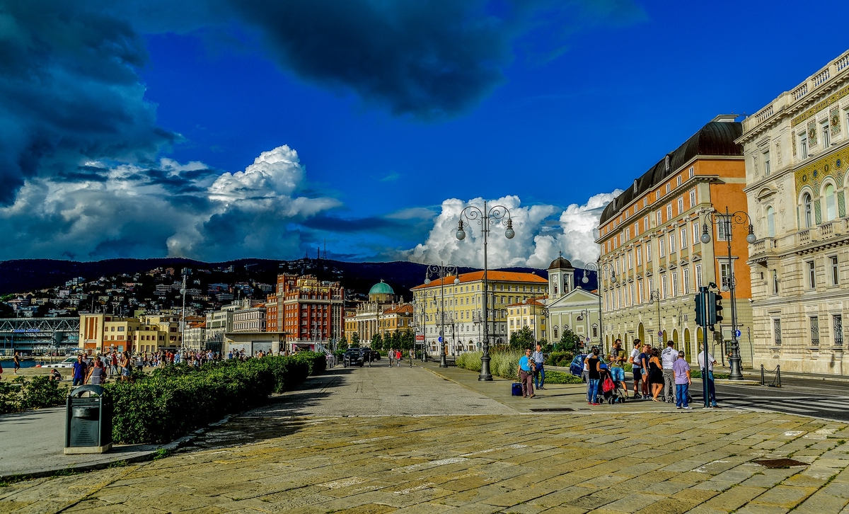 This image has an empty alt attribute; its file name is Medium-trieste-1803347-1920.jpg