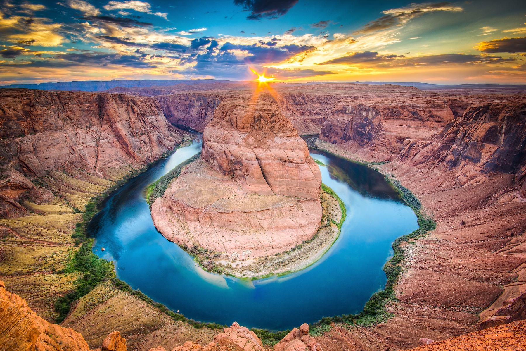 Horseshoe bend during an adventure trip