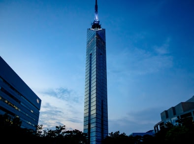 높은 건물