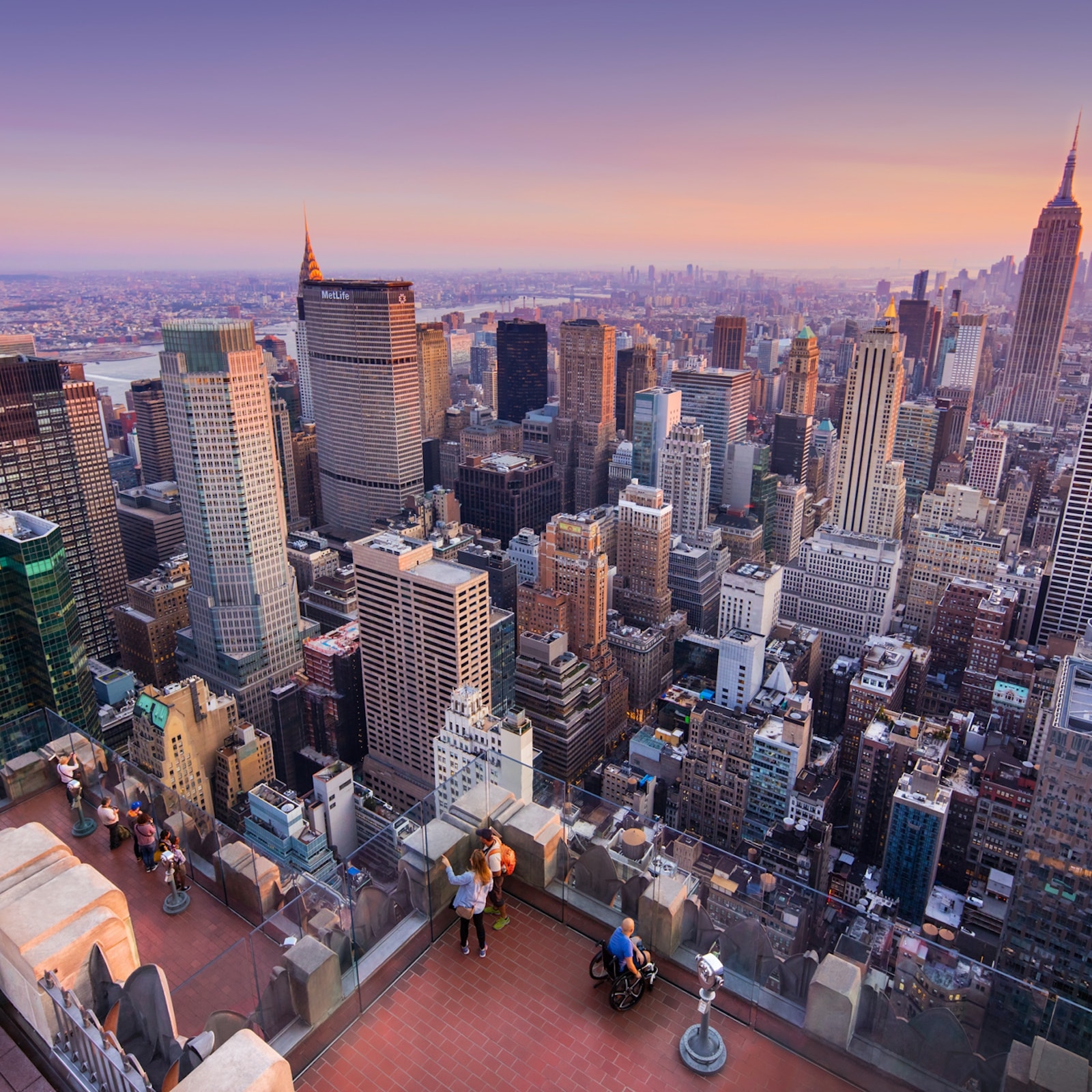 An aerial view of the outdoor observation deck at 30 Rock.