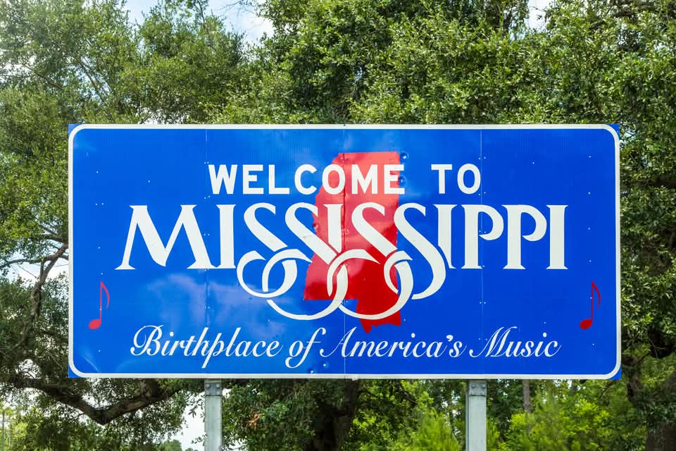 Car hire at Tupelo Airport
