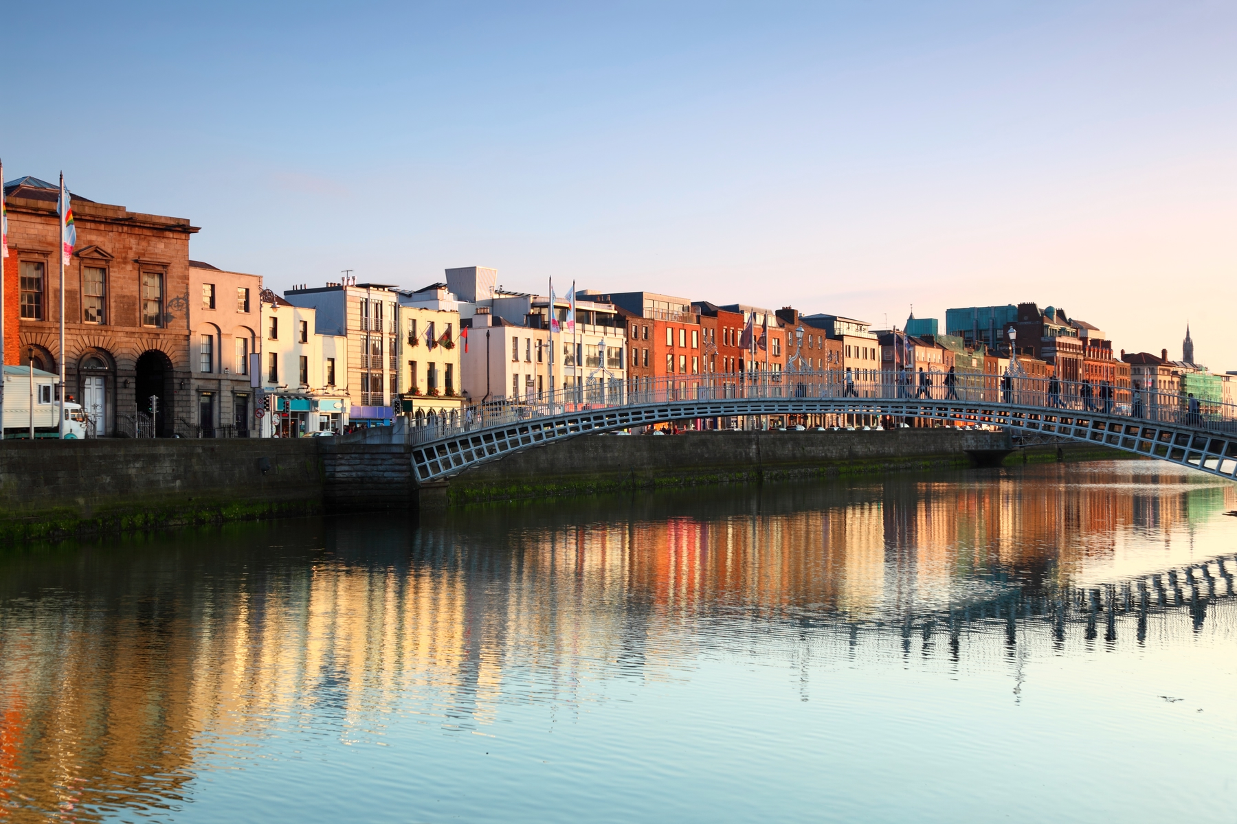 Dublin, na Irlanda, exige certificado negativo do exame PCR para COVID-19.