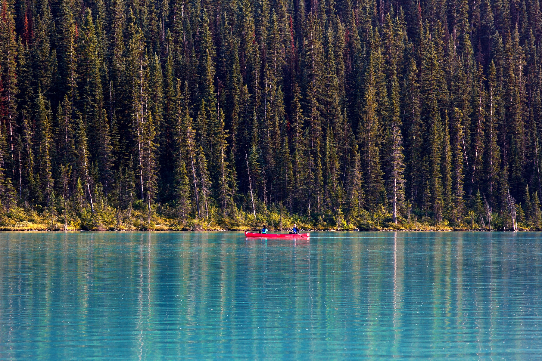 kayak in the lake in Banff