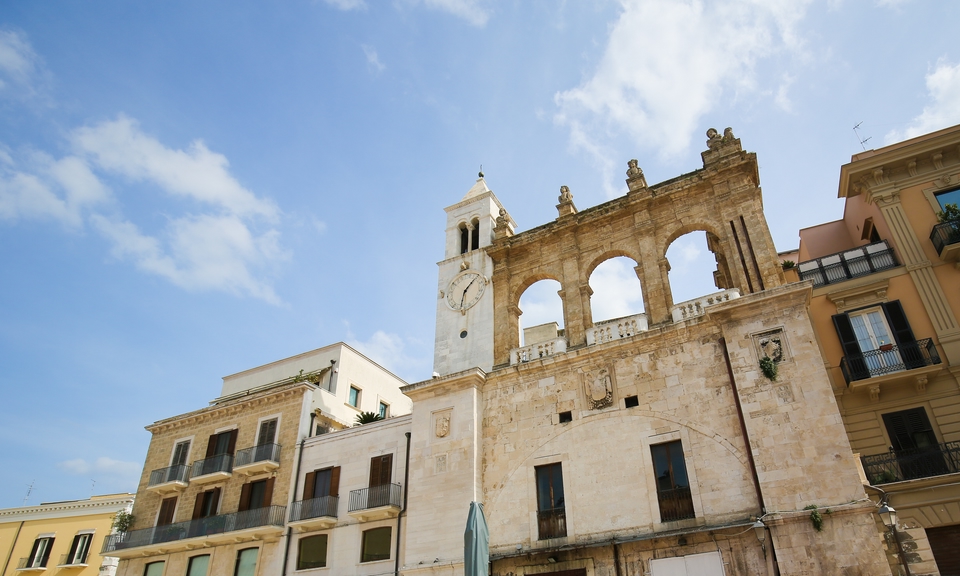 Estate 2018 voli low cost: Bari