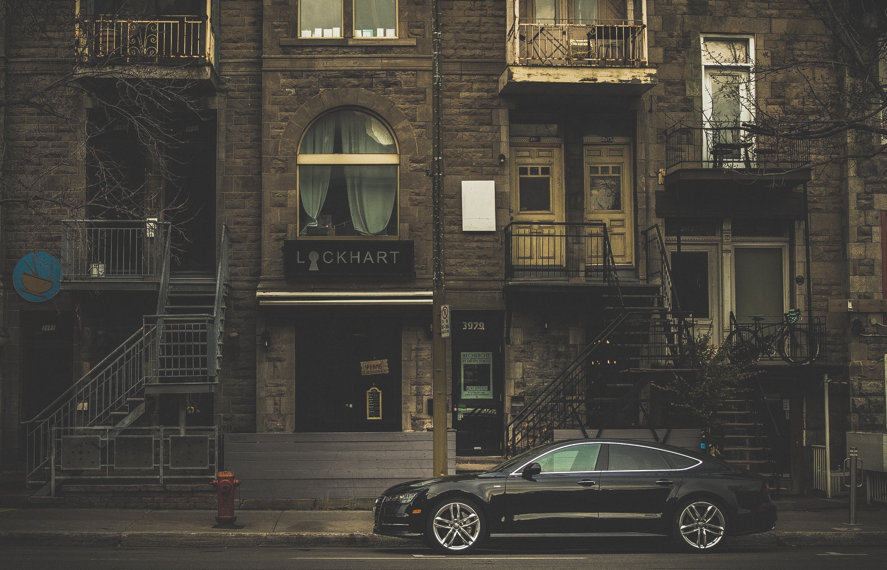 street view of triplex in Montreal's Mile End neighbourhood