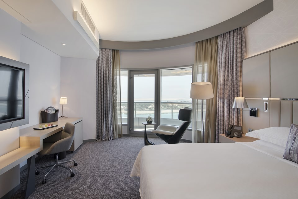 Pearl Rotana - iş seyahati için en iyi Abu Dhabi oteli seçenekleri