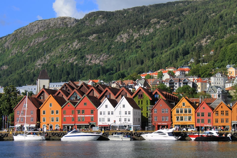 Tα σπιτάκια στο Bryggen, στο Μπέργκεν - εναλλακτικά ταξίδια στην Ευρώπη