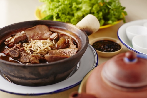 肉骨茶(バクテー)