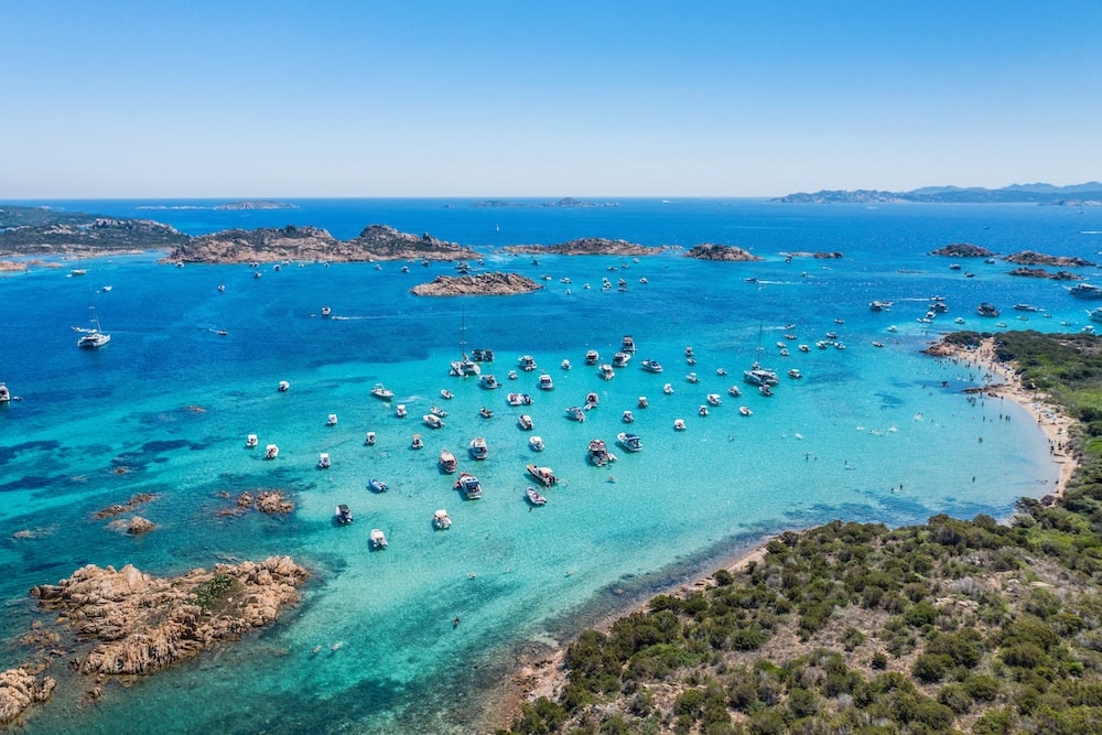Waar is het warm in April: Sardinië, Italië