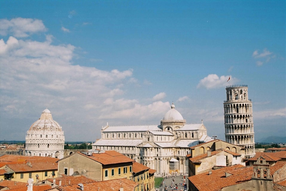 Lo skyline di Pisa con Torre Pendente, Toscana - 100 città italiane da visitare