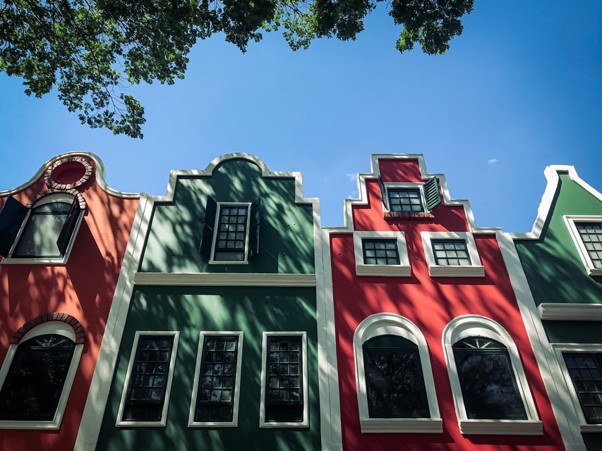 Casas em estilo holandês em Holambra