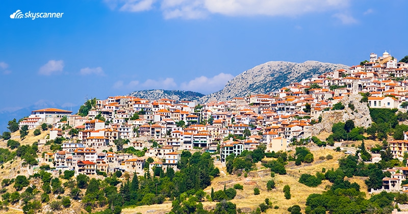 ทิวทัศน์เมืองอแรกโชวา (Arachova) ประเทศกรีซ