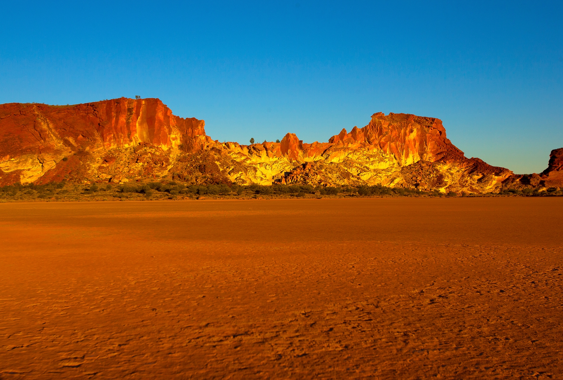 Flights to Alice Springs