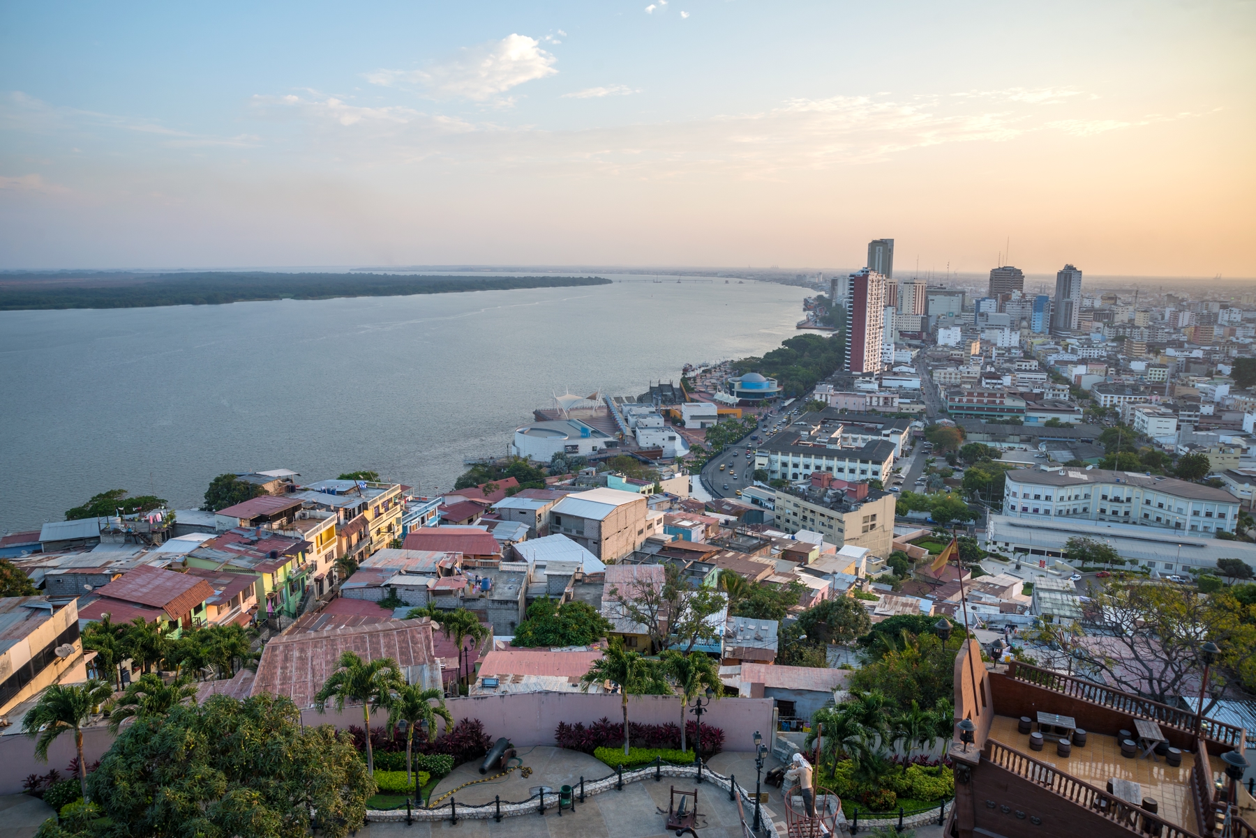 guayaquil, islas galapagos, rio guayas, que hacer en guayaquil, mirador guayaquil, donde hospedarse en guayaquil, ecuador
