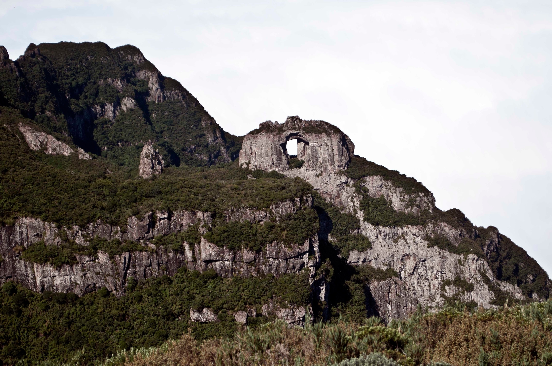 Monumento rochoso da Pedra Furada, excelente destino para as férias de julho.