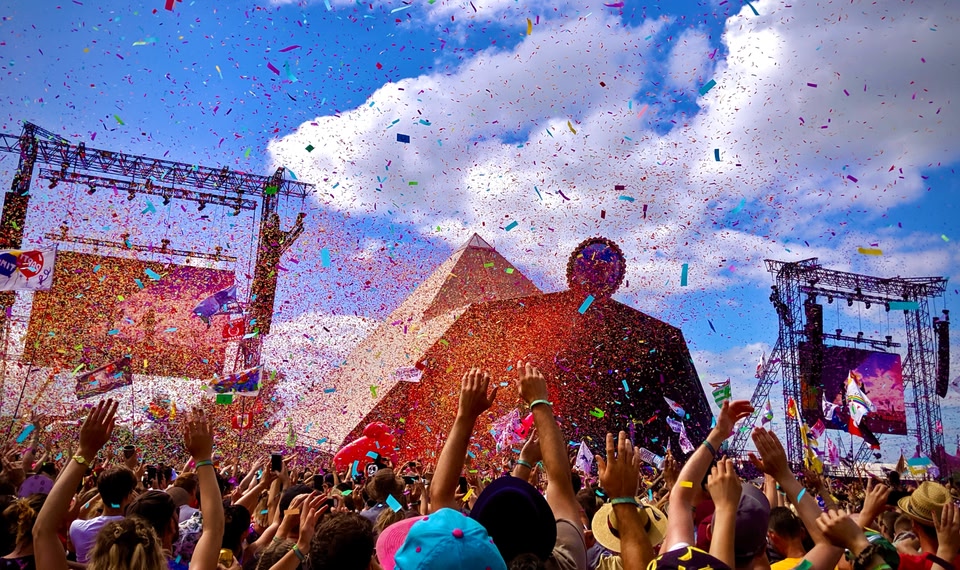 In Somerset findet eins der wahrscheinlich bekanntesten Festivals Englands statt: Glastonbury.