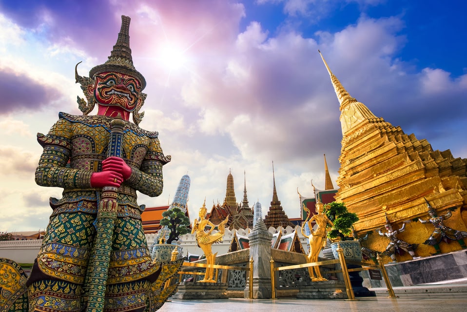 タイ バンコク ワット・プラ・ケオ(エメラルド寺院)