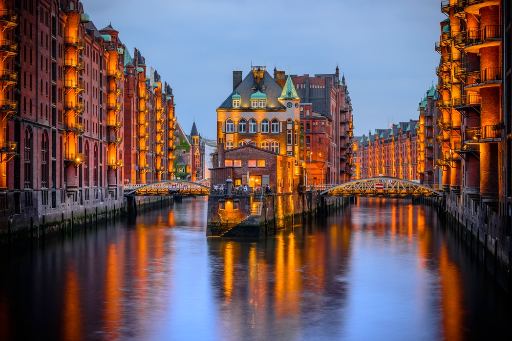 Οι αποθήκες Speicherstadt στο Αμβούργο.