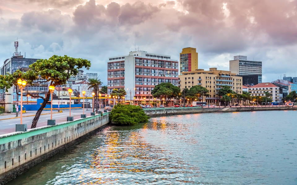 Busque um hotel em Recife. É só clicar na foto!