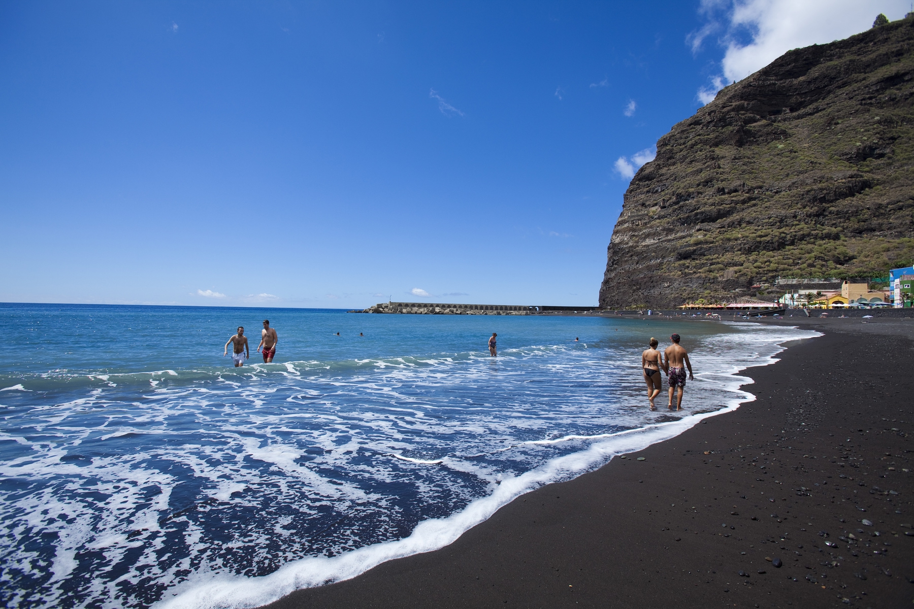 playa de tazacorte en la isla de la palma