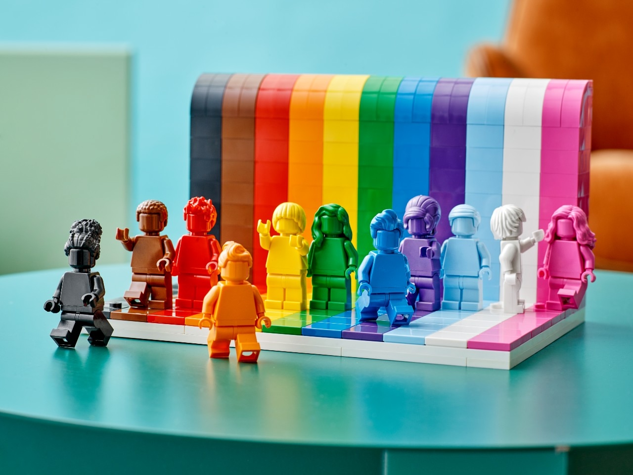 LEGO® Everyone is Awesome set
