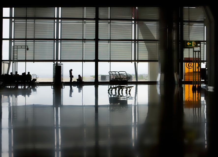 aeroporto lavorare