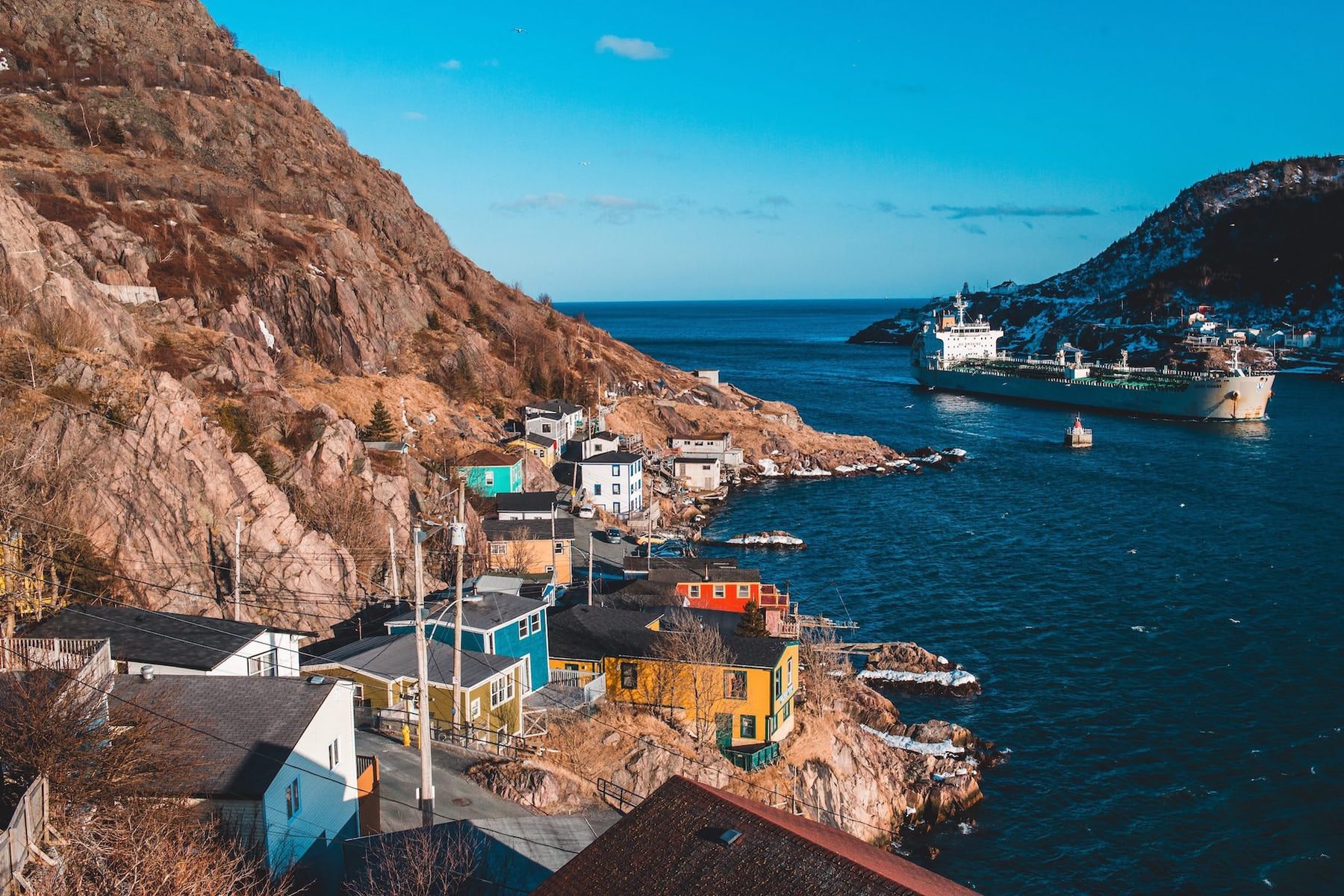 colourful houses by the shores in newfoundland, Canada