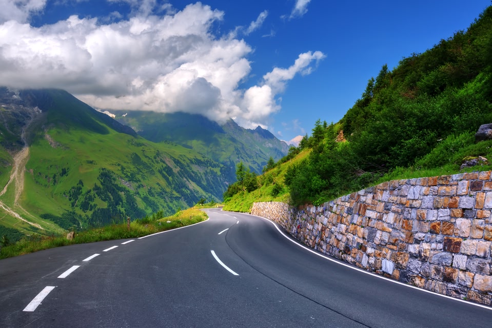 Road trip Sveitsi: Autolla Sveitsissä