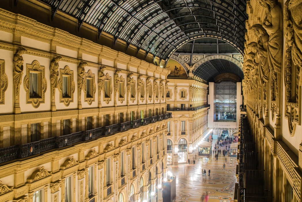 H Galleria Umberto I στο Μιλάνο - πού να πάτε ταξίδι στην Ιταλία