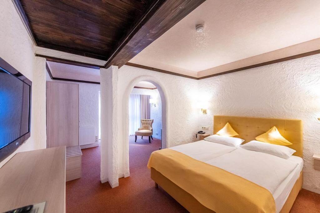 Contel Koblenz im Moseltal