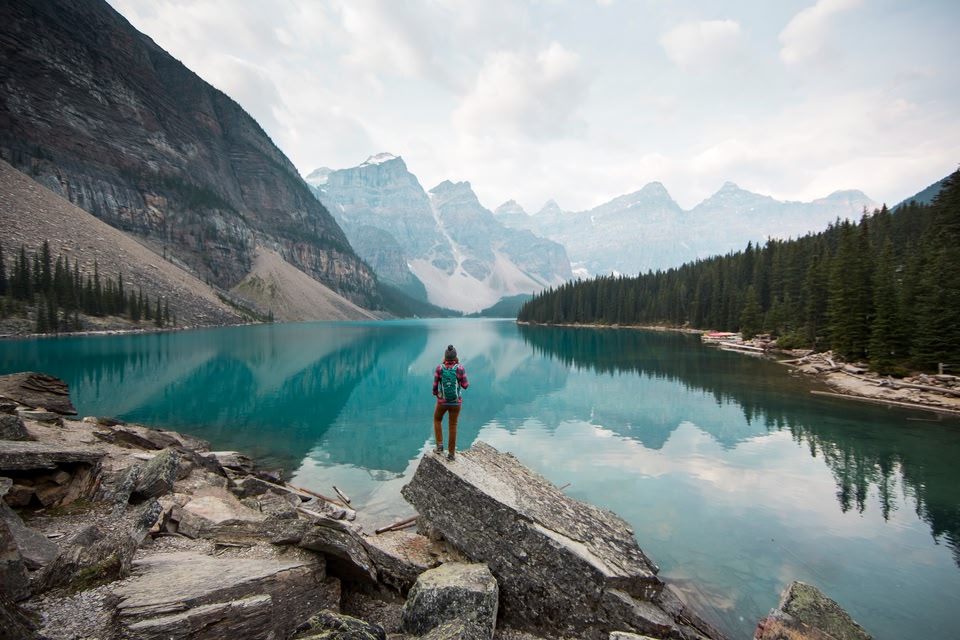Lago Moraine, no Parque Nacional Banff, Alberta