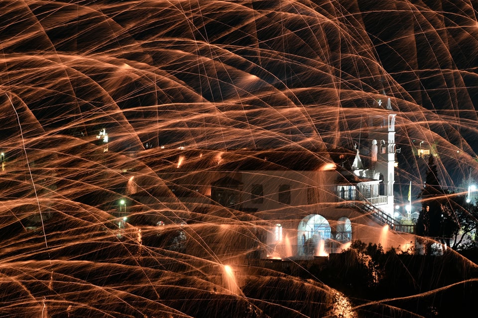 Ρουκετοπόλεμος στον Βροντάδο - ταξίδι στη Χίο το Πάσχα