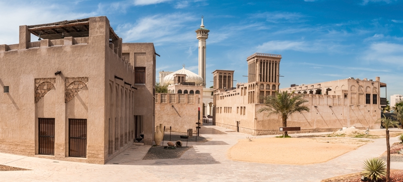 panorama del barrio de al bastakiya en dubai