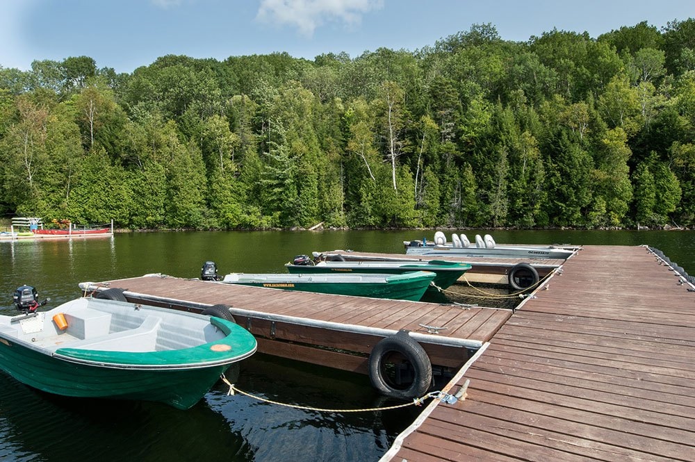 Boat dock at Sacacomie beach hotel