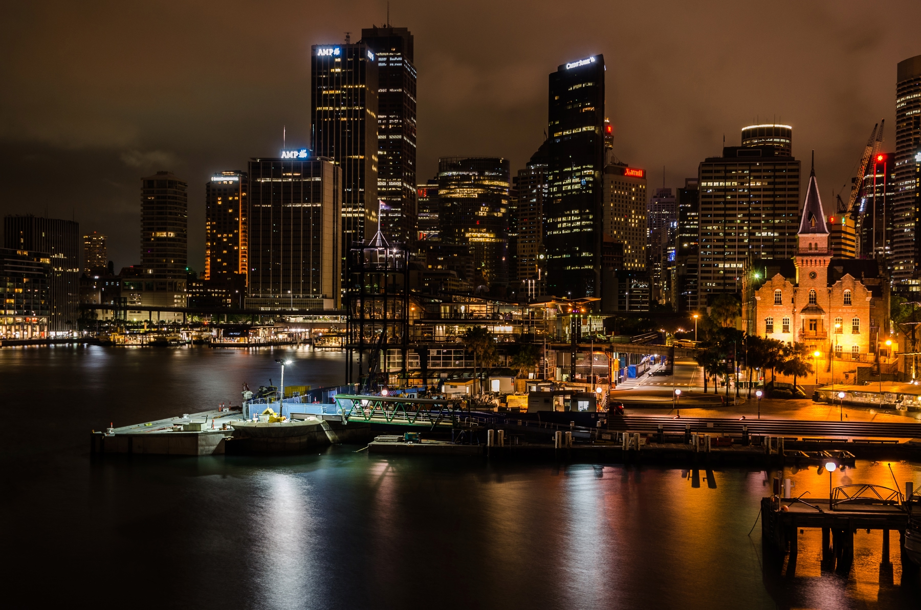 Sydney Harbour YHA - near Darling Harbour