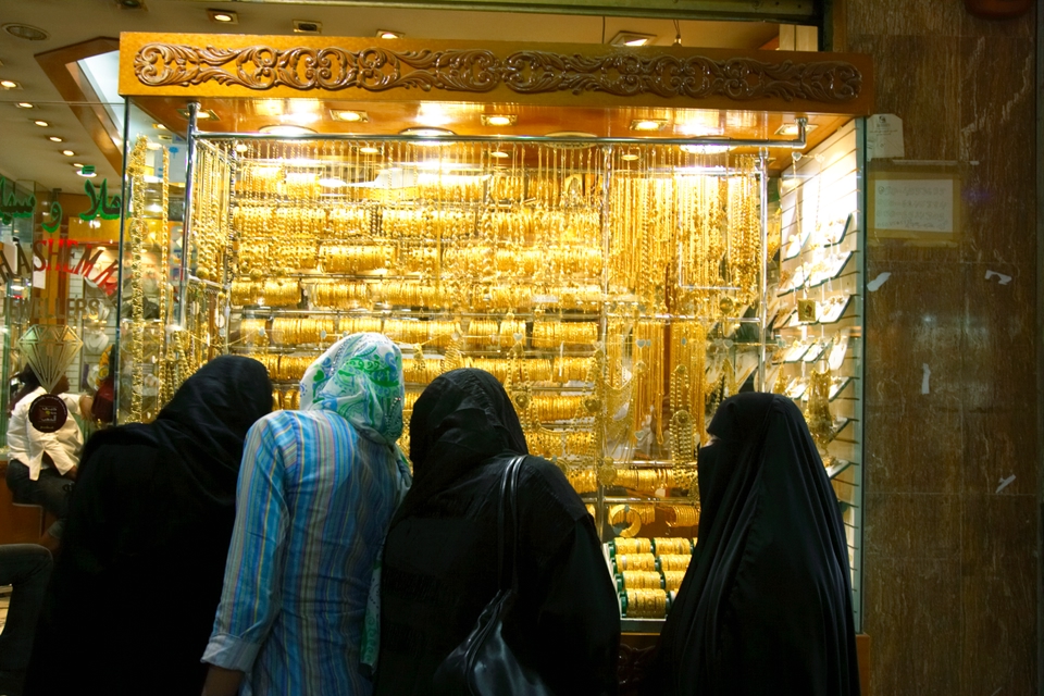 Shoppers browse for gold at Dubai Gold Souk